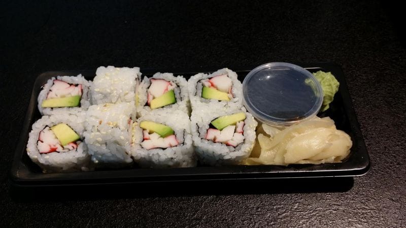 7.CALIFORNIA MAKI